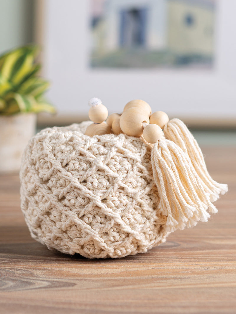 Annie's Stylish Crochet For The Home Book