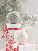 Annie's Knitting Knit A Merry Christmas Book