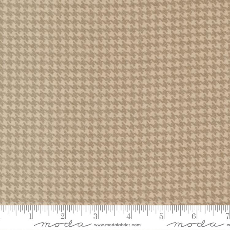 Moda Lakeside Gatherings Houndstooth Sand Flannel Fabric