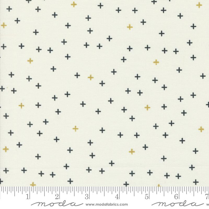 Moda Shimmer A Bit Of A Plus Ivory Metallic Fabric