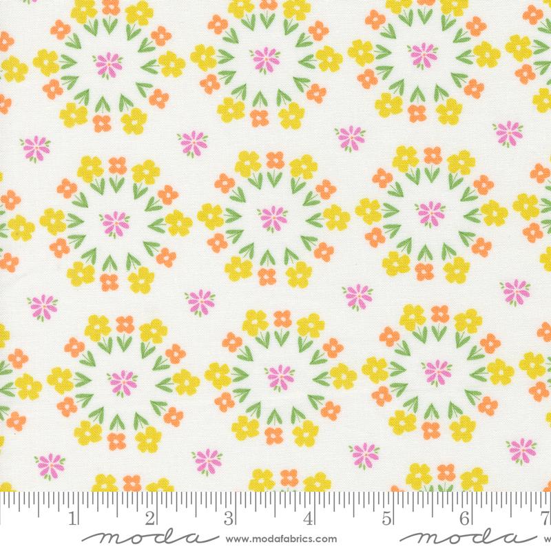 Moda Laguna Sunrise Paradise Florals Off White Fabric