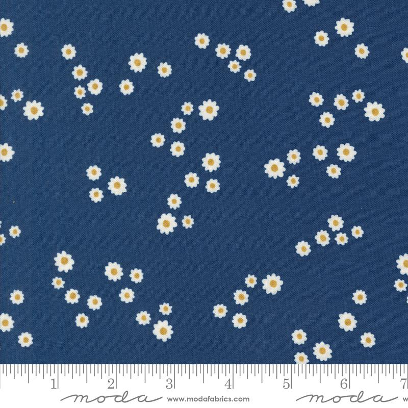 Moda Field Of Flowers Chamomile Indigo Fabric