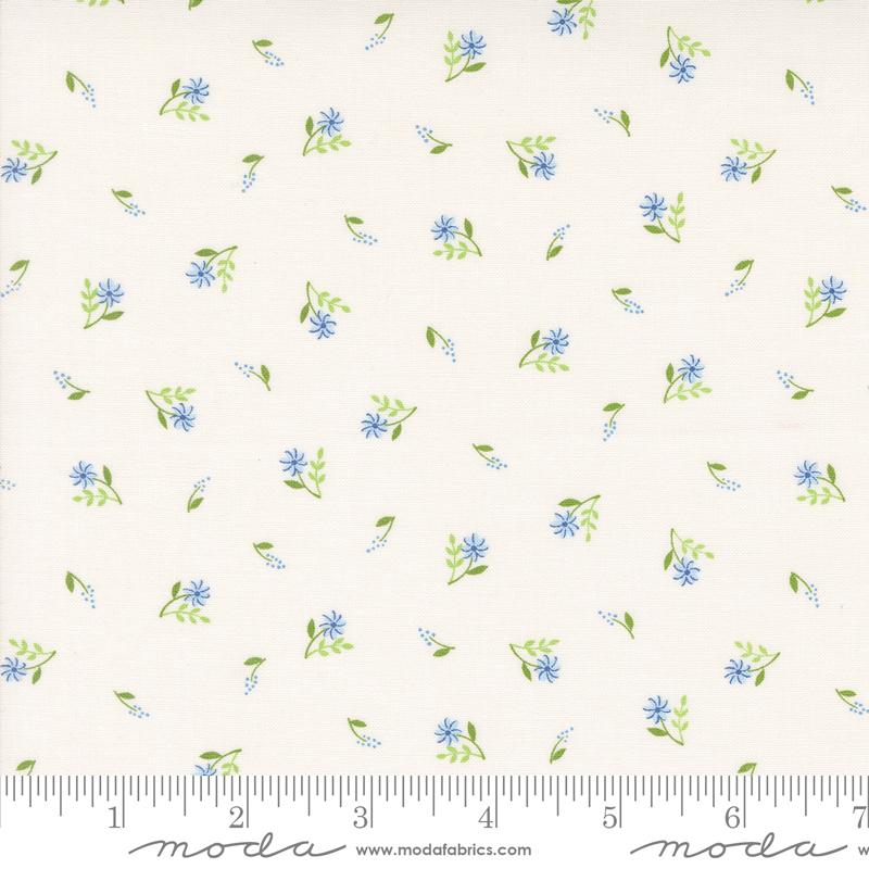 Moda On Lake Time Flowers On Shore Cloud White Fabric