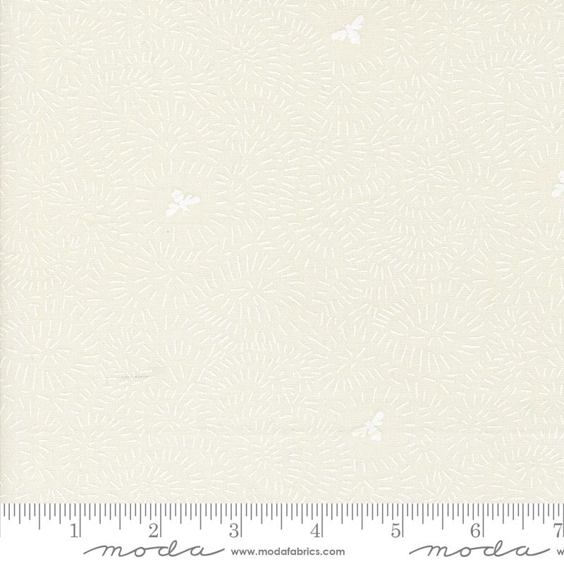 Moda Bee Garden Twists And Turns Porcelain White Fabric