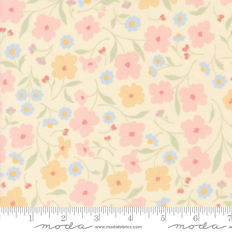 Moda Cottage Charm Wallpaper Florals Soft Yellow Fabric