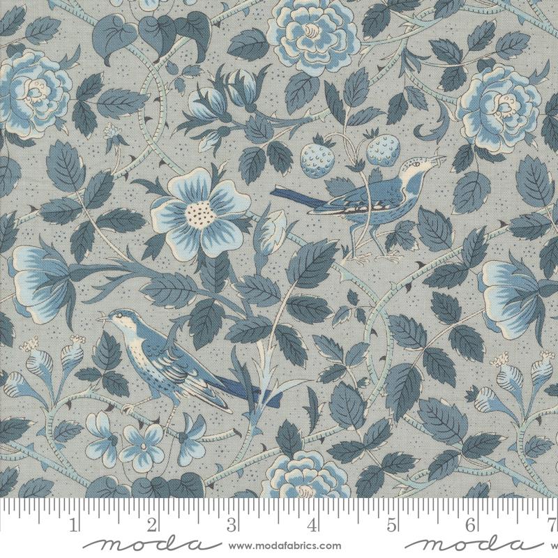 Moda Sacre Bleu Oiseaux Florals Birds Ciel Blue Fabric