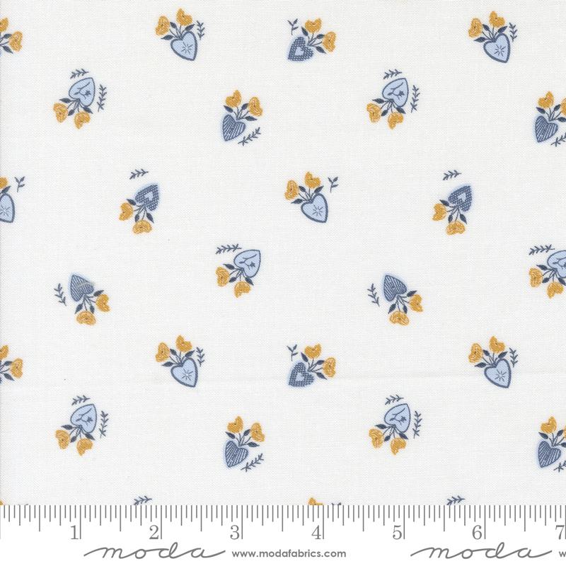 Moda Sun Drenched Vintage Lockets Cloud Fabric