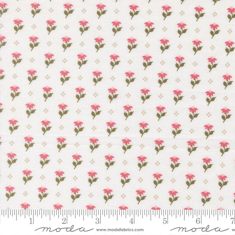 Moda Wild Honey Bumbling Posies Daisy Fabric
