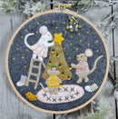Corinne Lapierre Christmas With The Mouse Family Hoop Kit