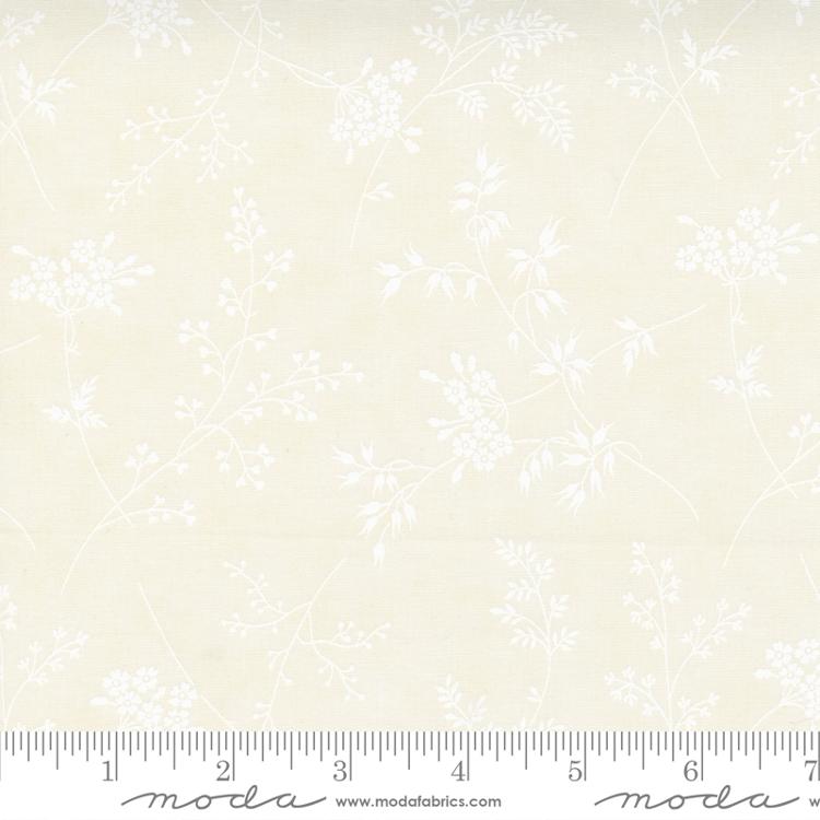 Moda Rendezvous Wildflowers Porcelain White Fabric