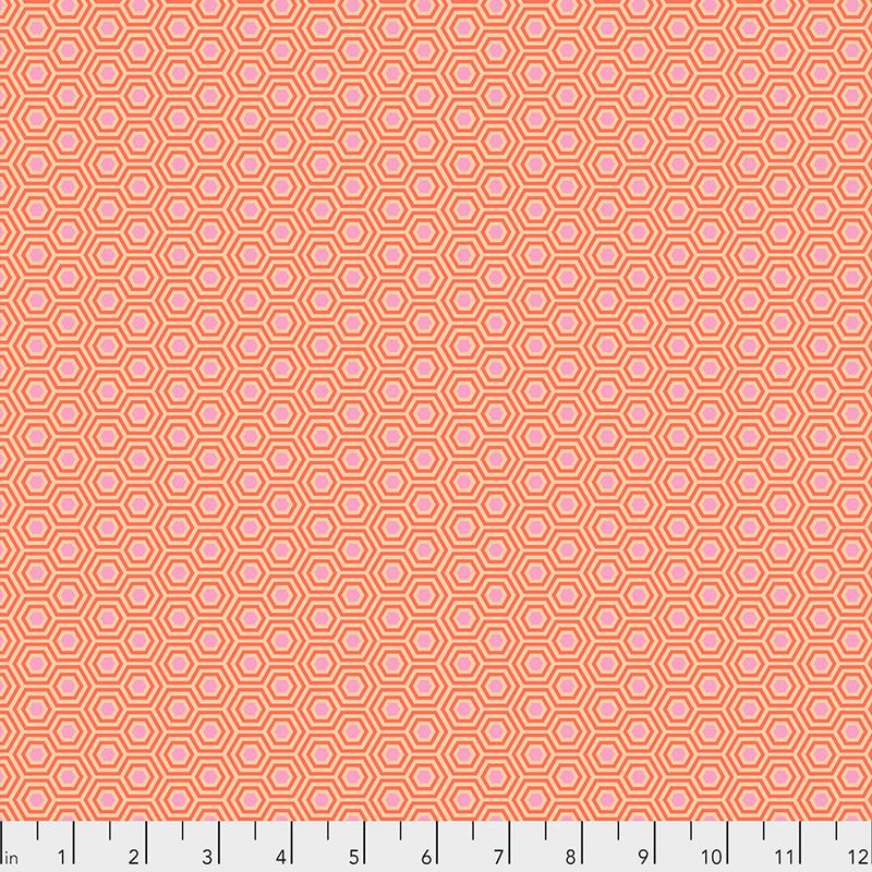 Free Spirit Tula Pink True Colors Print Hexy Rainbow Color Peach PWTP151.Peachb