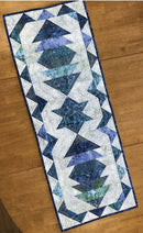 Cut Loose Press Lanterns Table Runner Pattern